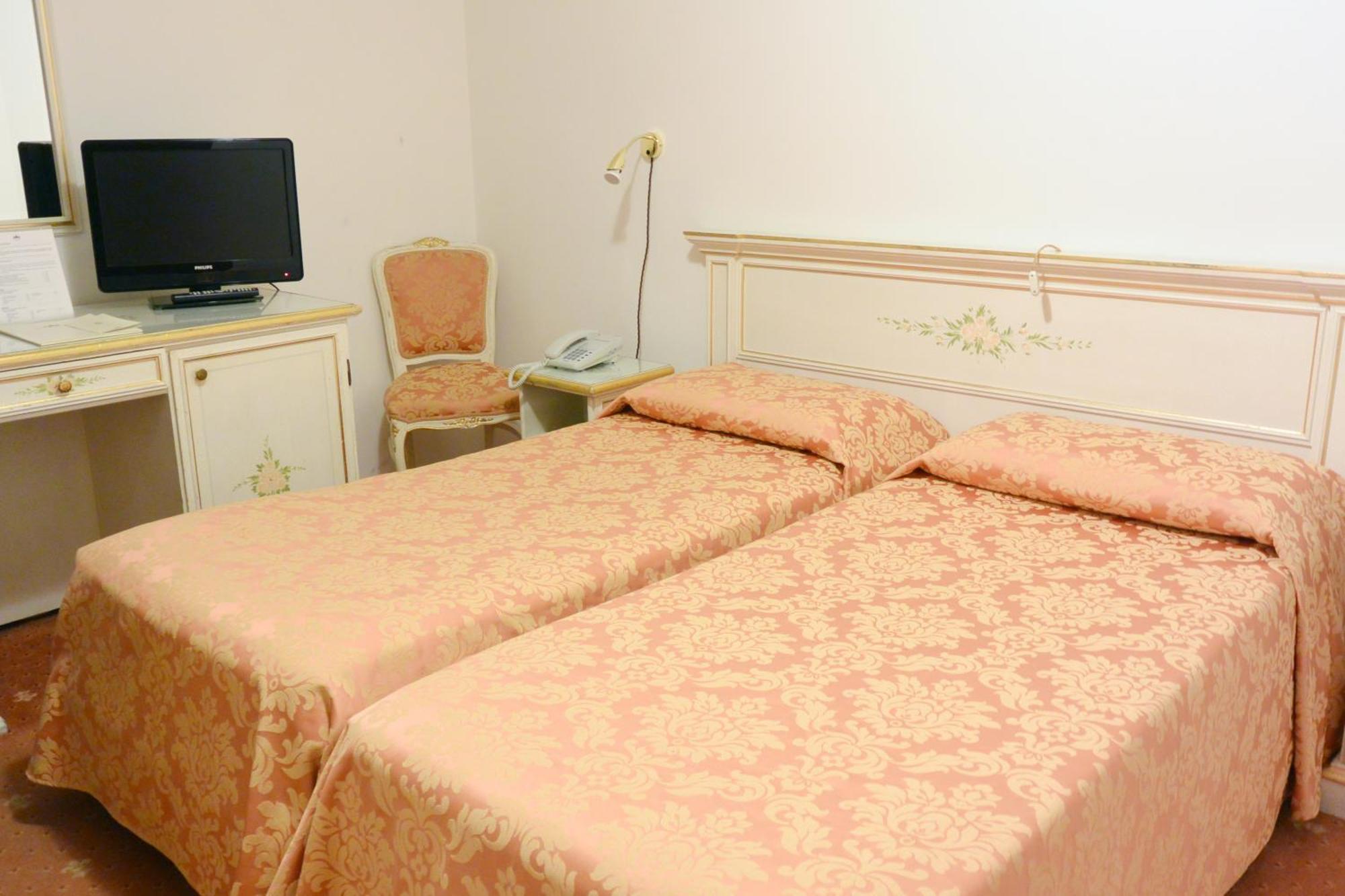 Ambassador Tre Rose 3* Venecia